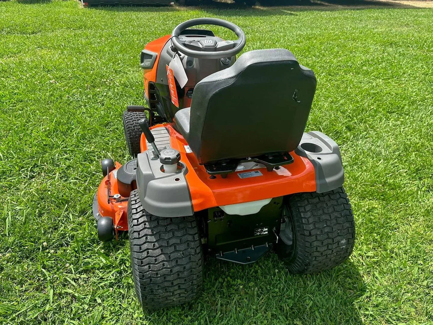 Husqvarna TS 148XK 48" Lawns Tractors 24HP KOH (Scratch and Dent)